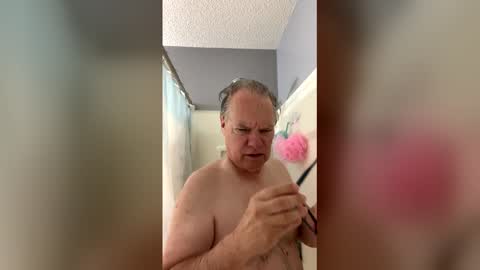 Snapshot of busterhyman22 chatting on April 29, 2026, 5:06 pm busterhyman22 online show from April 29, 2026, 5:06 pm