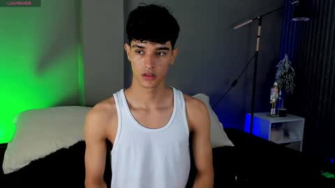 Buster independent model online show from December 20, 2024, 12:05 pm