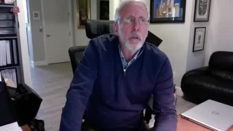 Snapshot of bustinout99 chatting on February 21, 2025, 10:37 pm afternoon wood online show from February 21, 2025, 10:37 pm