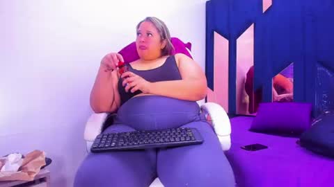 busty juicyy online show from June 18, 2026, 1:26 pm