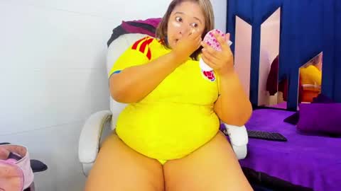 busty juicyy online show from June 27, 2026, 2:23 pm