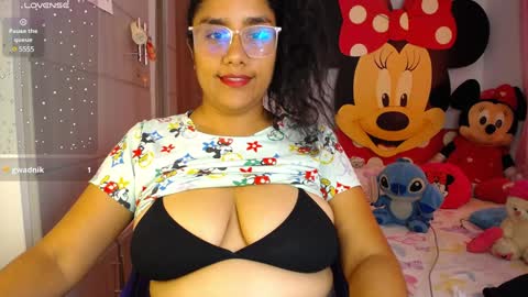 Snapshot of busty_nahiara chatting on January 21, 2025, 7:39 pm Nahiara online show from January 21, 2025, 7:39 pm