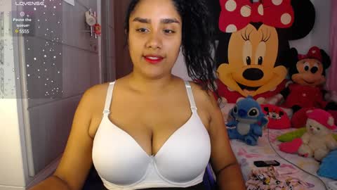 Snapshot of busty_nahiara chatting on January 31, 2025, 6:14 pm Nahiara online show from January 31, 2025, 6:14 pm