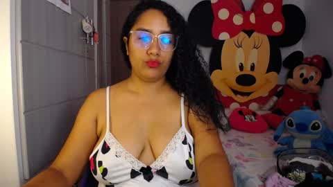 Snapshot of busty_nahiara chatting on February 4, 2025, 2:21 pm Nahiara online show from February 4, 2025, 2:21 pm