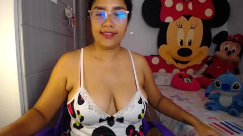 Snapshot of busty_nahiara chatting on February 4, 2025, 8:28 pm Nahiara online show from February 4, 2025, 8:28 pm