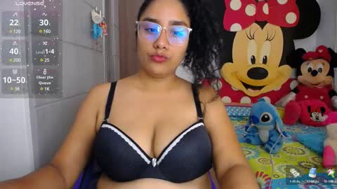 Snapshot of busty_nahiara chatting on February 19, 2025, 5:16 pm Nahiara online show from February 19, 2025, 5:16 pm