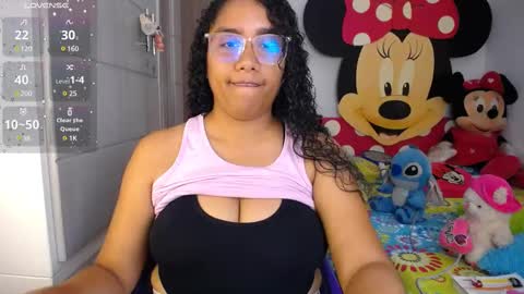Snapshot of busty_nahiara chatting on March 12, 2025, 6:33 pm Nahiara online show from March 12, 2025, 6:33 pm