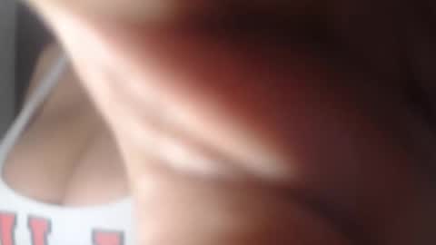 Snapshot of bustyamanda_ chatting on June 4, 2026, 12:33 pm Amanda online show from June 4, 2026, 12:33 pm