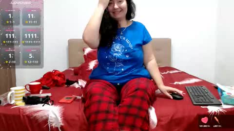 Snapshot of bustyemma chatting on October 3, 2025, 5:48 am Emma online show from October 3, 2025, 5:48 am