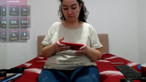 Snapshot of bustyemma chatting on November 4, 2025, 7:18 am Emma online show from November 4, 2025, 7:18 am