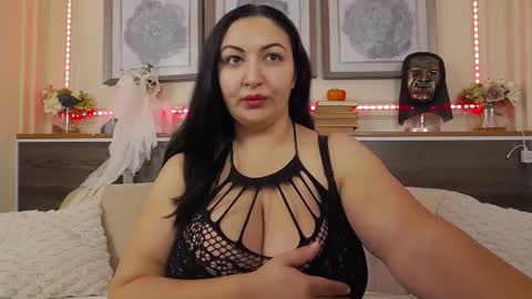 Snapshot of bustyeva_ chatting on October 31, 2025, 4:24 am online between 6AM and 2PM EET almost everyday. online show from October 31, 2025, 4:24 am