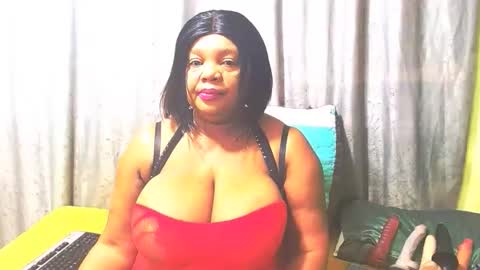 bustymaturestepmum online show from May 24, 2026, 5:45 am