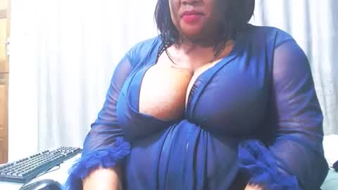 bustymaturestepmum online show from May 29, 2026, 6:28 pm