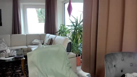 Natascha online show from December 21, 2024, 12:16 pm