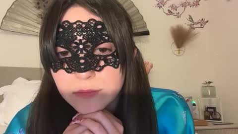 busy_bee69 online show from February 7, 2026, 6:17 am