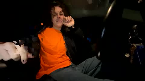 John online show from December 5, 2025, 10:13 am