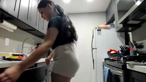 Snapshot of butter_pecanxoxo chatting on September 13, 2025, 12:32 am butter_pecanxoxo online show from September 13, 2025, 12:32 am