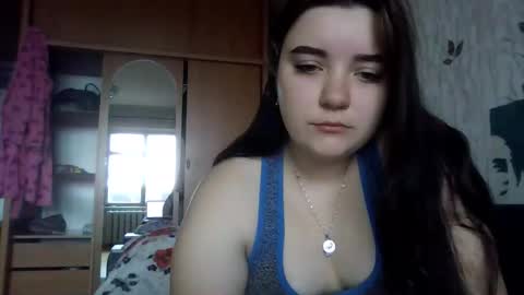 butterfly18988 online show from November 13, 2025, 9:30 am