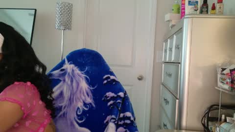 butterfly booty online show from April 3, 2026, 1:53 pm