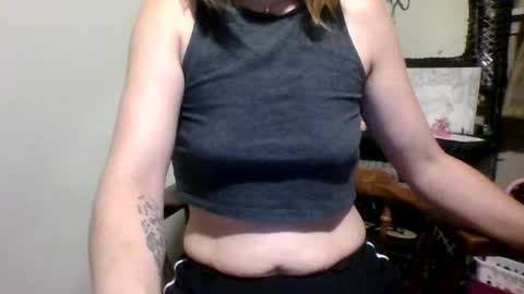 Snapshot of buttonz455 chatting on June 29, 2026, 7:47 am Buttonz455 online show from June 29, 2026, 7:47 am