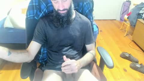 Snapshot of buzzcrash1 chatting on June 13, 2026, 3:10 pm Buzz online show from June 13, 2026, 3:10 pm