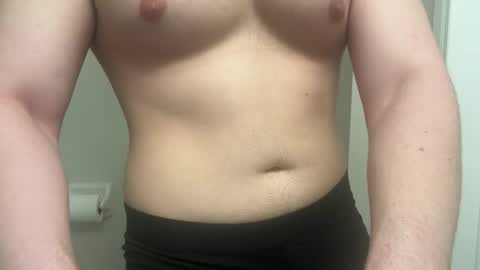 Snapshot of bwc18fresh chatting on April 15, 2026, 7:58 pm bwc18fresh online show from April 15, 2026, 7:58 pm