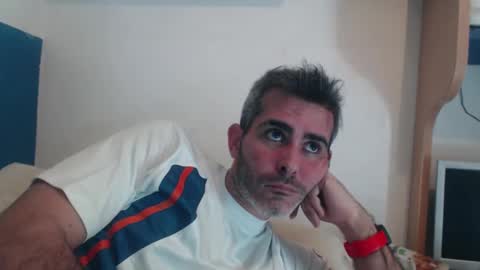 Collin Farrel online show from December 7, 2024, 11:07 am