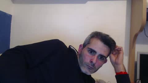 Collin Farrel online show from December 31, 2024, 10:01 pm