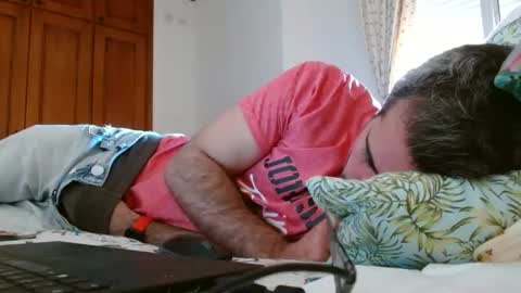 Collin Farrel online show from February 6, 2025, 2:48 pm