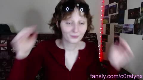 Snapshot of c0ralynx chatting on February 14, 2025, 10:58 pm C0ralynx online show from February 14, 2025, 10:58 pm