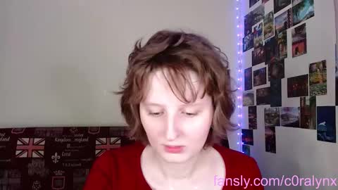 Snapshot of c0ralynx chatting on February 21, 2025, 6:04 pm C0ralynx online show from February 21, 2025, 6:04 pm