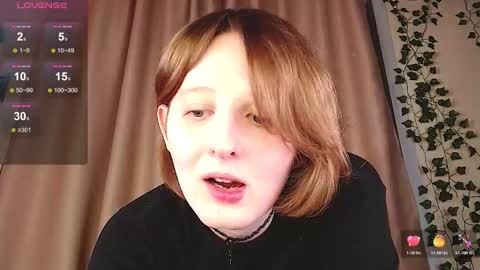 Snapshot of c0ralynx chatting on November 4, 2025, 5:45 pm C0ralynx online show from November 4, 2025, 5:45 pm