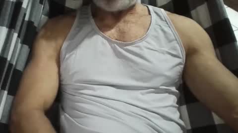 Snapshot of c4pt_iv4n0v chatting on March 7, 2025, 3:29 am Ivan Iv4n0v online show from March 7, 2025, 3:29 am