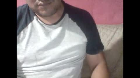 Snapshot of cachito83915 chatting on December 22, 2024, 5:12 am Cachudosexy online show from December 22, 2024, 5:12 am
