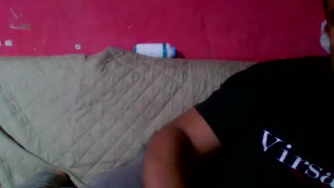 Snapshot of cachito83915 chatting on February 7, 2025, 4:37 am Cachudosexy online show from February 7, 2025, 4:37 am