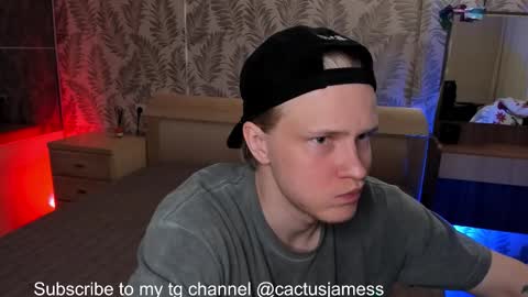 Snapshot of cactusjames_69 chatting on October 11, 2025, 8:29 pm James online show from October 11, 2025, 8:29 pm