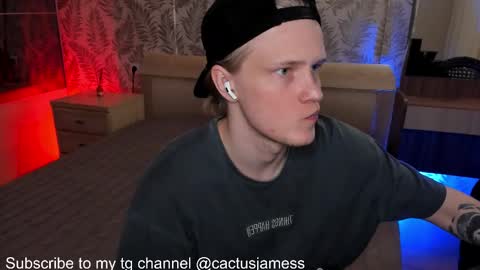 Snapshot of cactusjames_69 chatting on October 17, 2025, 7:05 pm James online show from October 17, 2025, 7:05 pm