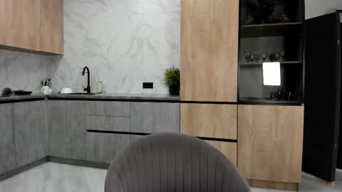 Lita online show from January 7, 2026, 1:41 am