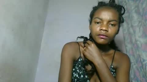 Snapshot of caella98 chatting on April 6, 2026, 8:26 am caella98 online show from April 6, 2026, 8:26 am