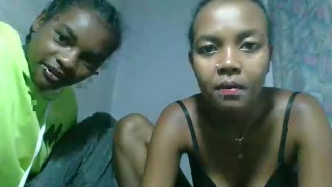 Snapshot of caella98 chatting on April 8, 2026, 7:19 am caella98 online show from April 8, 2026, 7:19 am