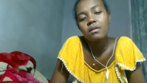 Snapshot of caella98 chatting on April 10, 2026, 10:03 pm caella98 online show from April 10, 2026, 10:03 pm
