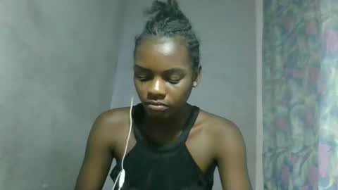 Snapshot of caella98 chatting on April 11, 2026, 4:55 pm caella98 online show from April 11, 2026, 4:55 pm