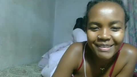 Snapshot of caella98 chatting on April 14, 2026, 10:05 pm caella98 online show from April 14, 2026, 10:05 pm