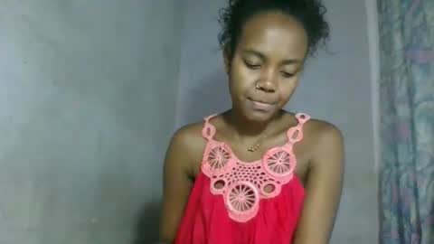 Snapshot of caella98 chatting on April 19, 2026, 12:26 pm caella98 online show from April 19, 2026, 12:26 pm