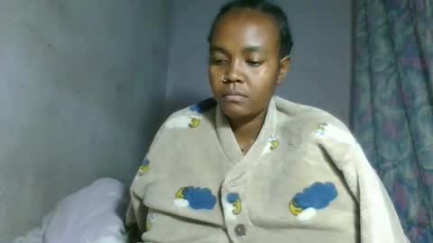 Snapshot of caella98 chatting on April 21, 2026, 2:51 am caella98 online show from April 21, 2026, 2:51 am