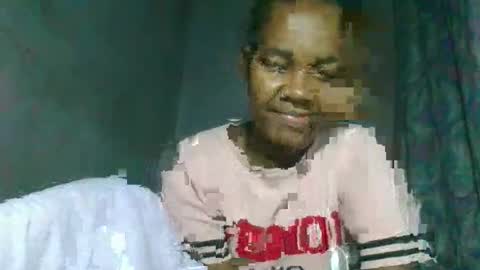 Snapshot of caella98 chatting on April 24, 2026, 1:30 am caella98 online show from April 24, 2026, 1:30 am
