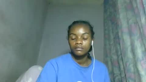 Snapshot of caella98 chatting on April 29, 2026, 7:45 am caella98 online show from April 29, 2026, 7:45 am
