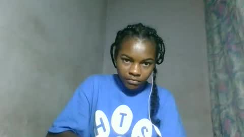 Snapshot of caella98 chatting on April 30, 2026, 6:20 am caella98 online show from April 30, 2026, 6:20 am
