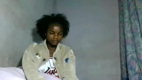 Snapshot of caella98 chatting on May 9, 2026, 6:07 am caella98 online show from May 9, 2026, 6:07 am
