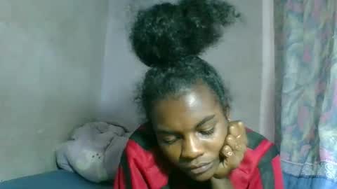Snapshot of caella98 chatting on May 10, 2026, 7:08 pm caella98 online show from May 10, 2026, 7:08 pm